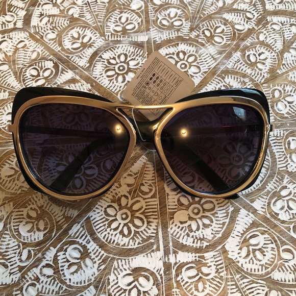 Brand New Black & Gold Chic Sunglasses - Picture 8 of 8